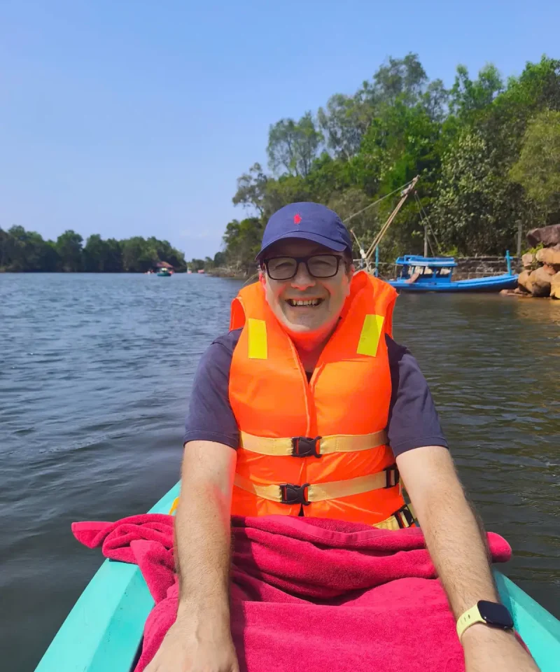 Tour Bắc Đảo ngắm sao biển chèo Kayak