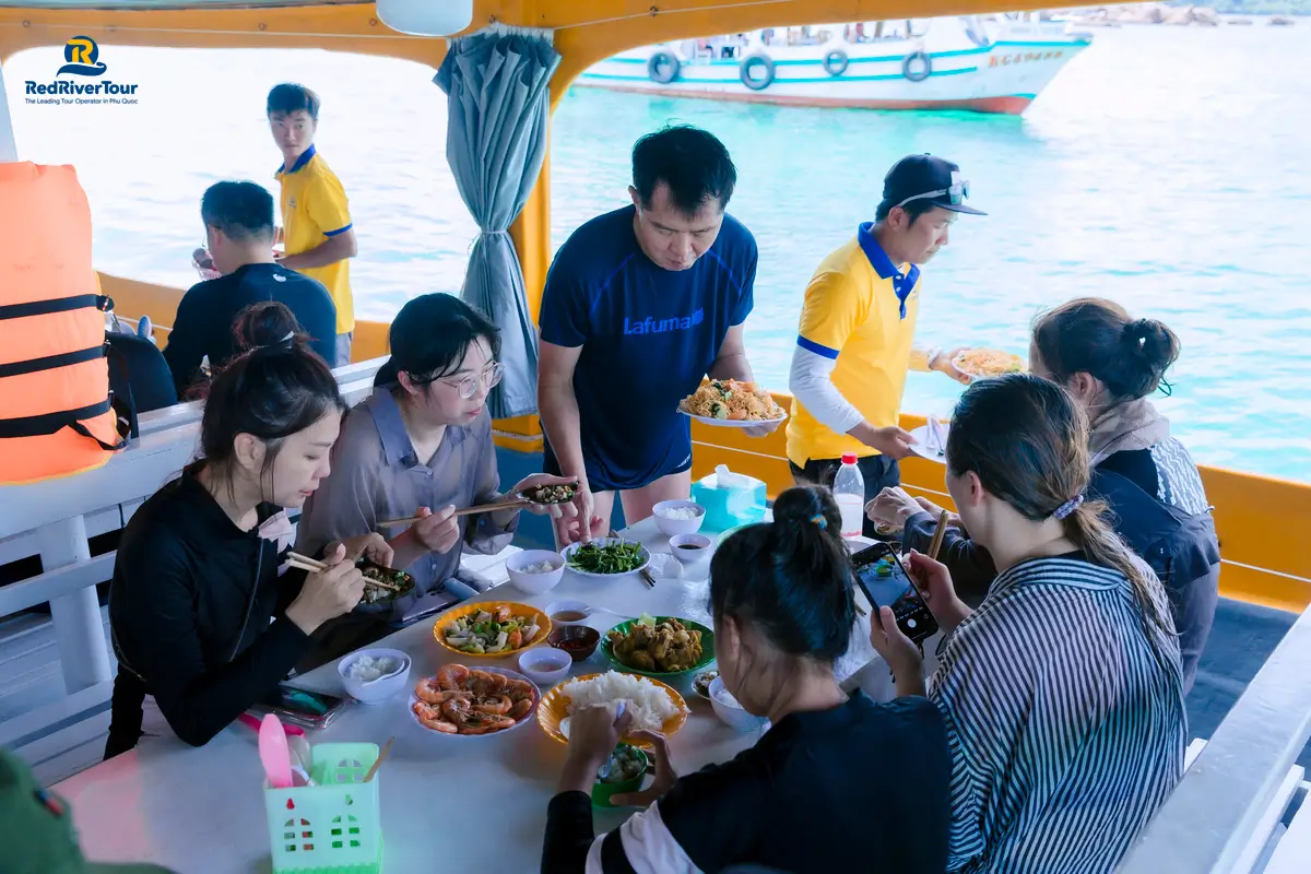 Tour cano 4 đảo phía Nam Phú Quốc