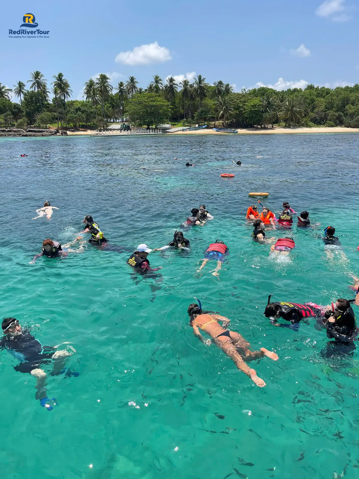 Tour tàu 2 đảo câu cá và bơi ngắm san hô