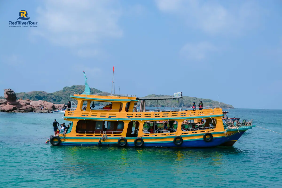 Tour tàu 2 đảo câu cá và bơi ngắm san hô