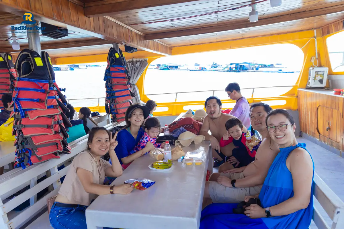 Tour tàu 2 đảo câu cá và bơi ngắm san hô
