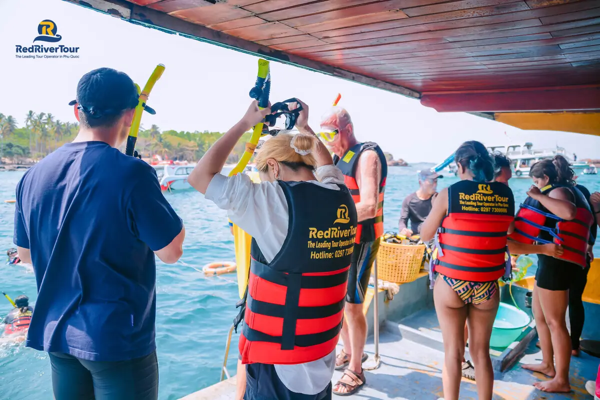 Tour tàu 3 đảo Phú Quốc