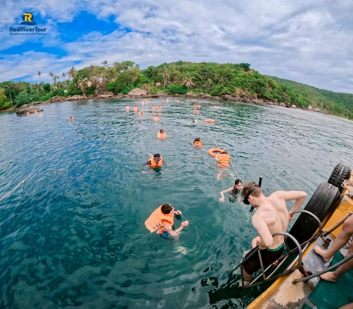 Tour tàu 3 đảo Phú Quốc